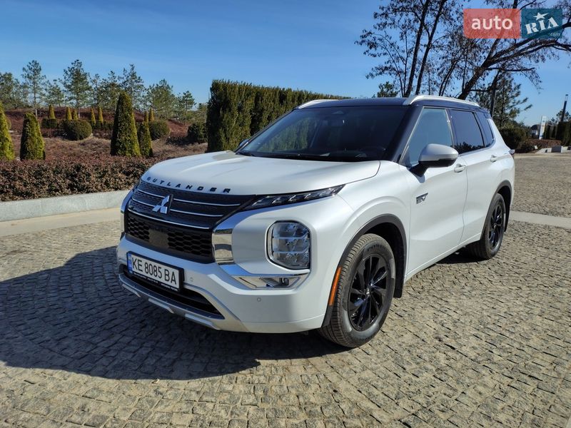 Mitsubishi Outlander 2022