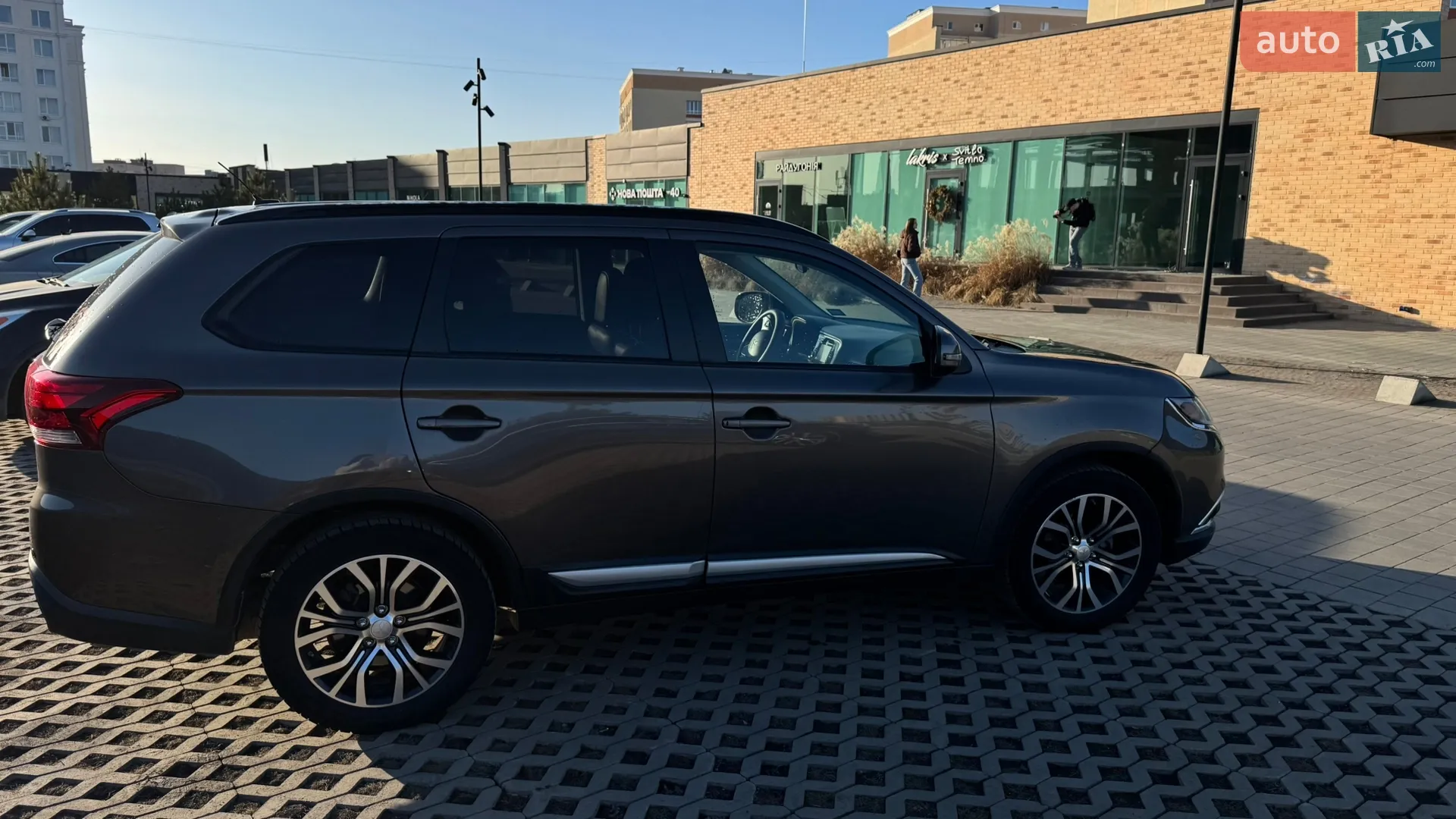 2016 Mitsubishi Outlander - мініатюра 14