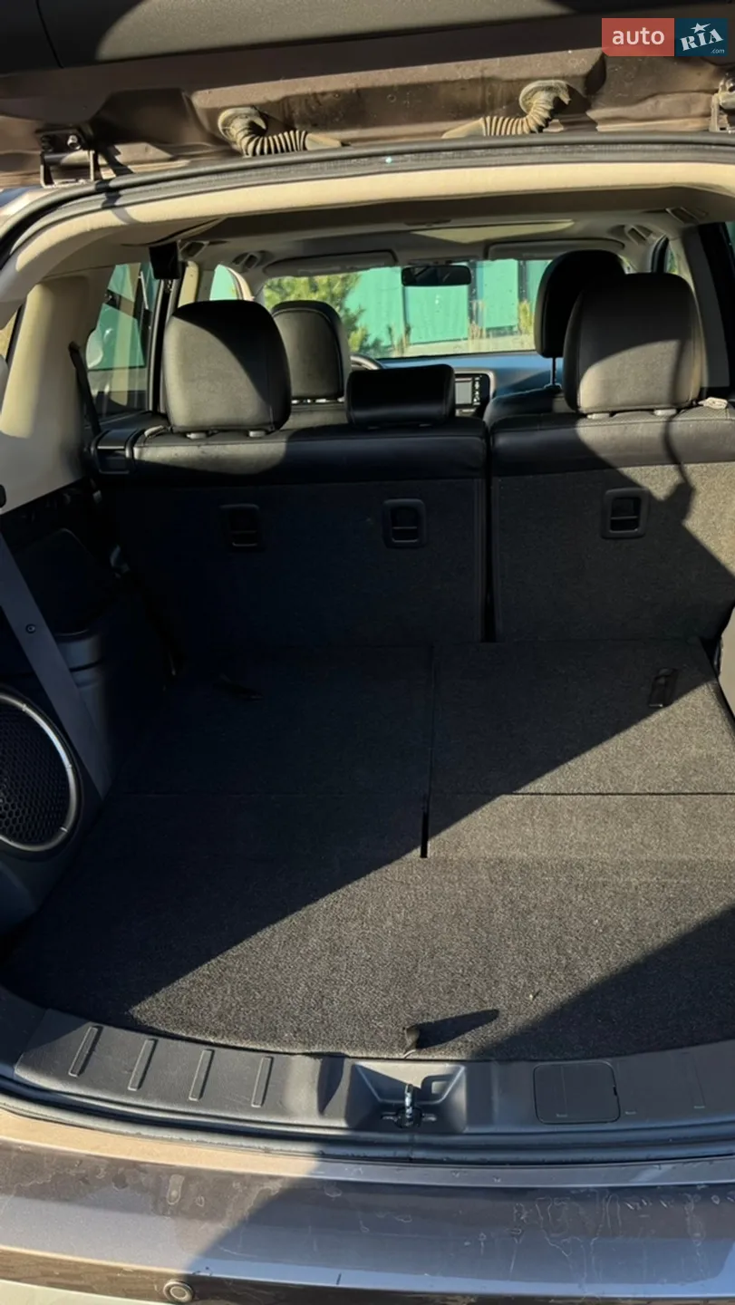 2016 Mitsubishi Outlander - мініатюра 30