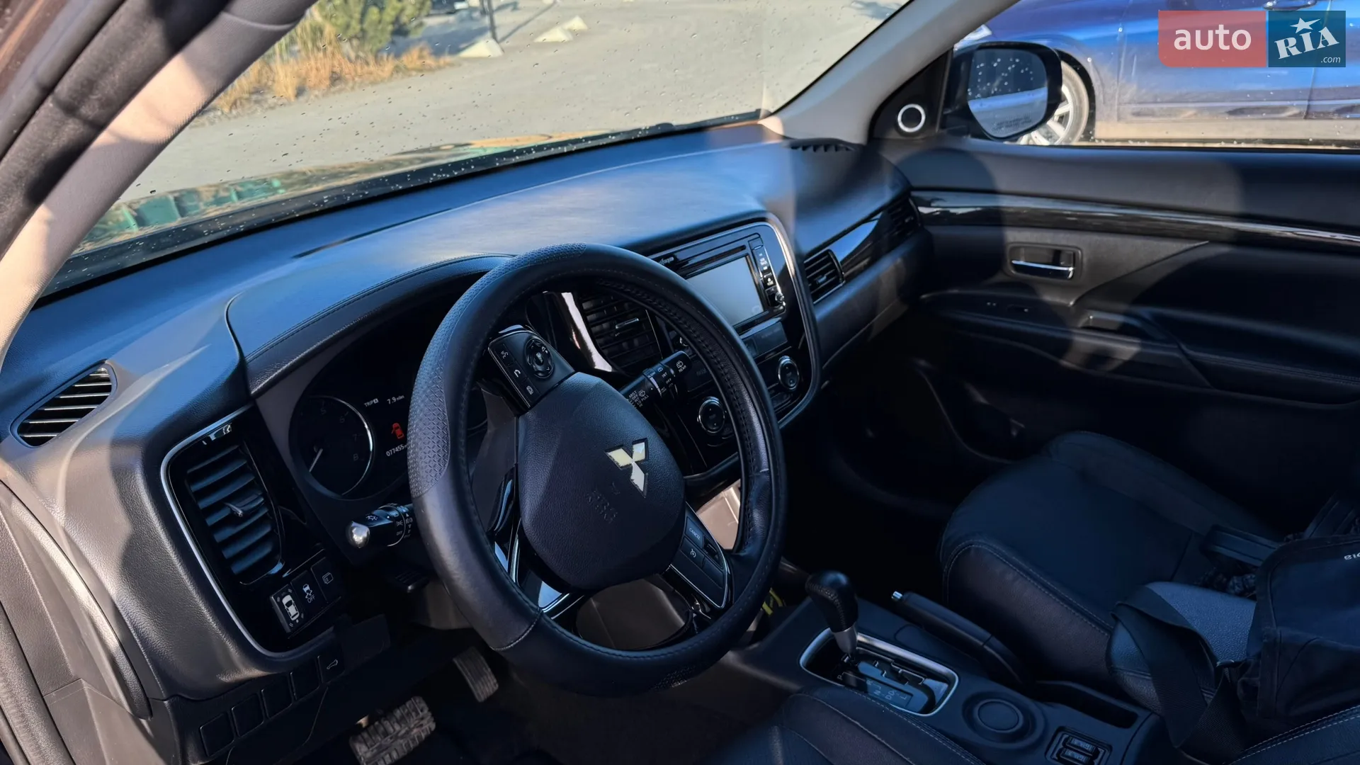 2016 Mitsubishi Outlander - мініатюра 25