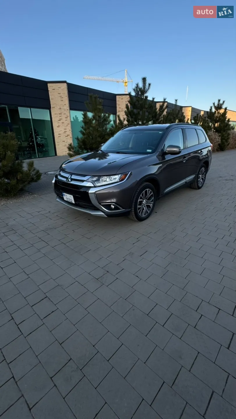 2016 Mitsubishi Outlander - мініатюра 3