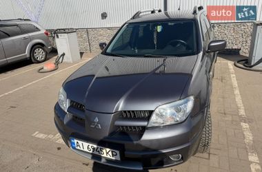 Внедорожник / Кроссовер Mitsubishi Outlander 2010 в Киеве
