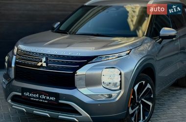 Внедорожник / Кроссовер Mitsubishi Outlander 2023 в Николаеве