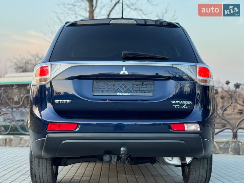 Позашляховик / Кросовер Mitsubishi Outlander 2013 в Дрогобичі