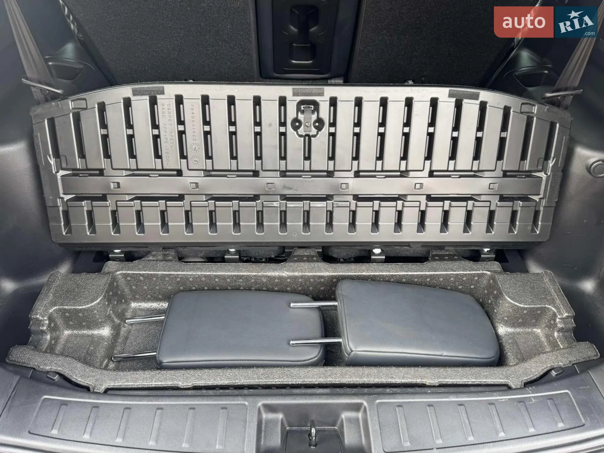 2021 Mitsubishi Outlander - мініатюра 18
