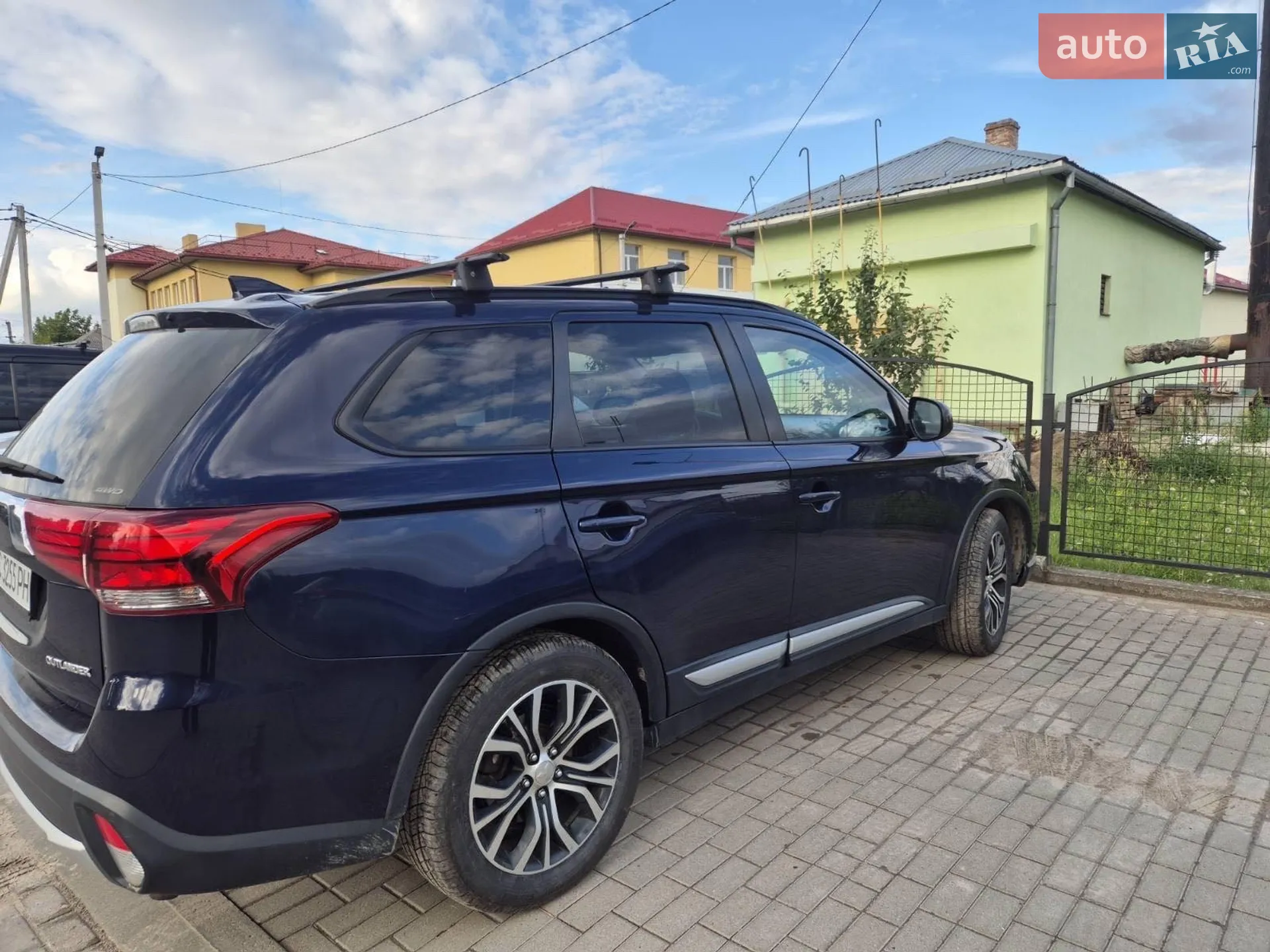 2017 Mitsubishi Outlander - мініатюра 6