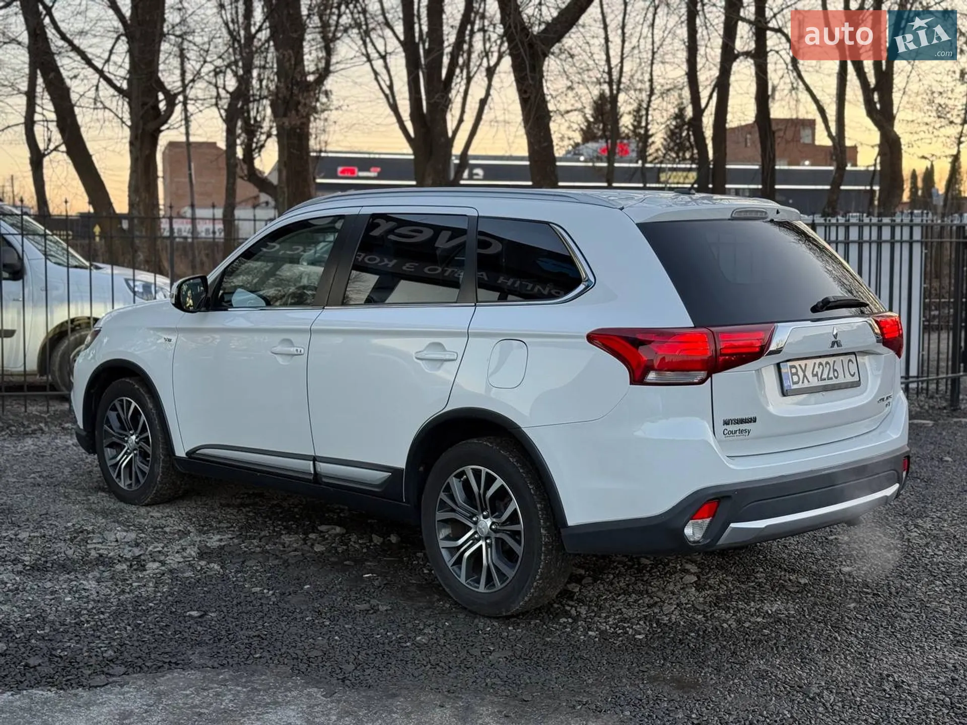 2015 Mitsubishi Outlander - мініатюра 9