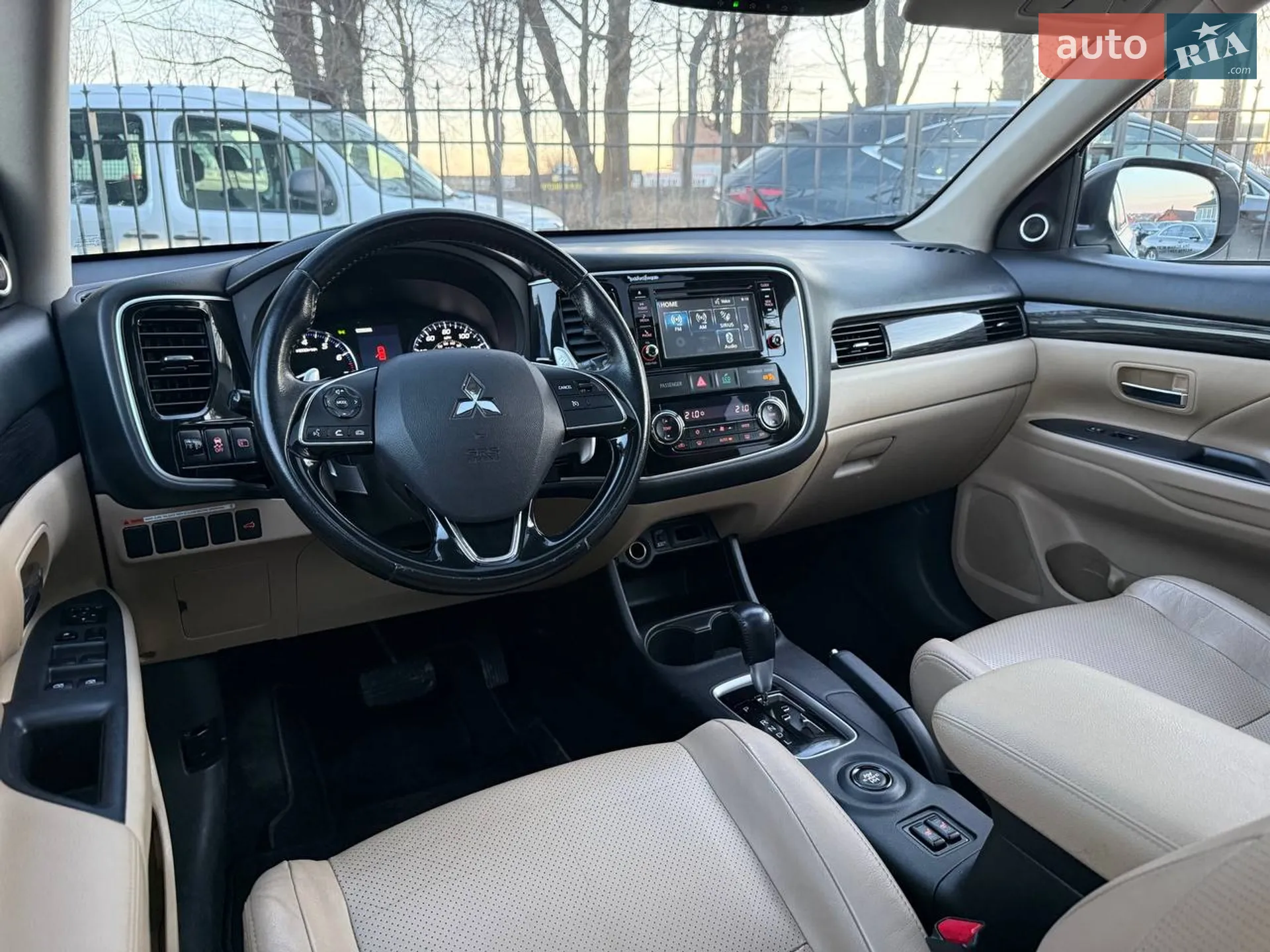 2015 Mitsubishi Outlander - мініатюра 28