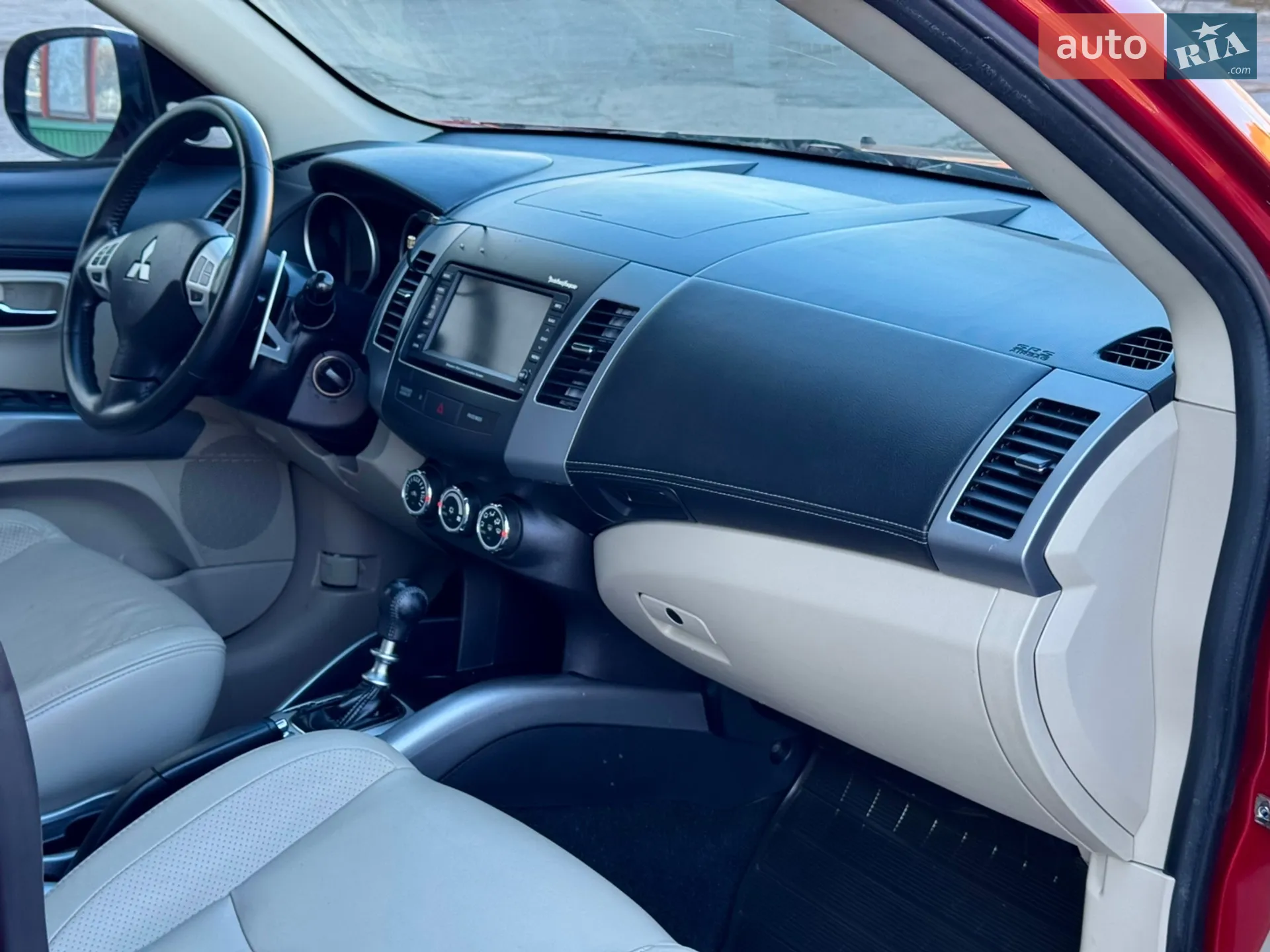 2010 Mitsubishi Outlander - мініатюра 33