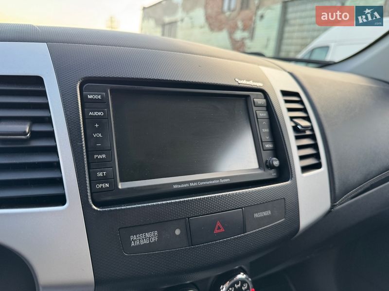 Внедорожник / Кроссовер Mitsubishi Outlander 2011 в Дрогобыче