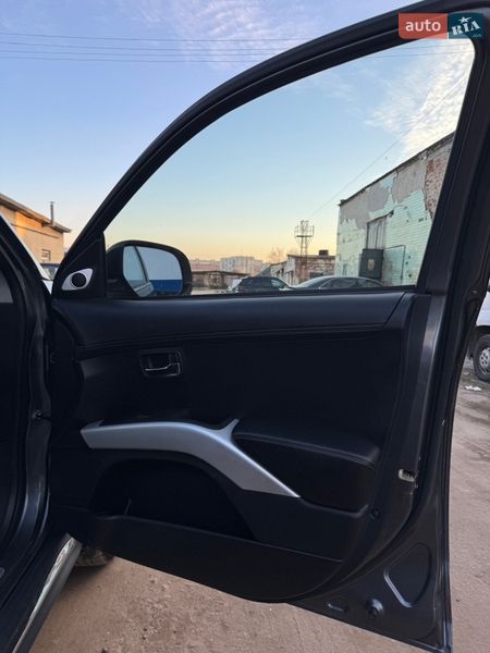 Внедорожник / Кроссовер Mitsubishi Outlander 2011 в Дрогобыче