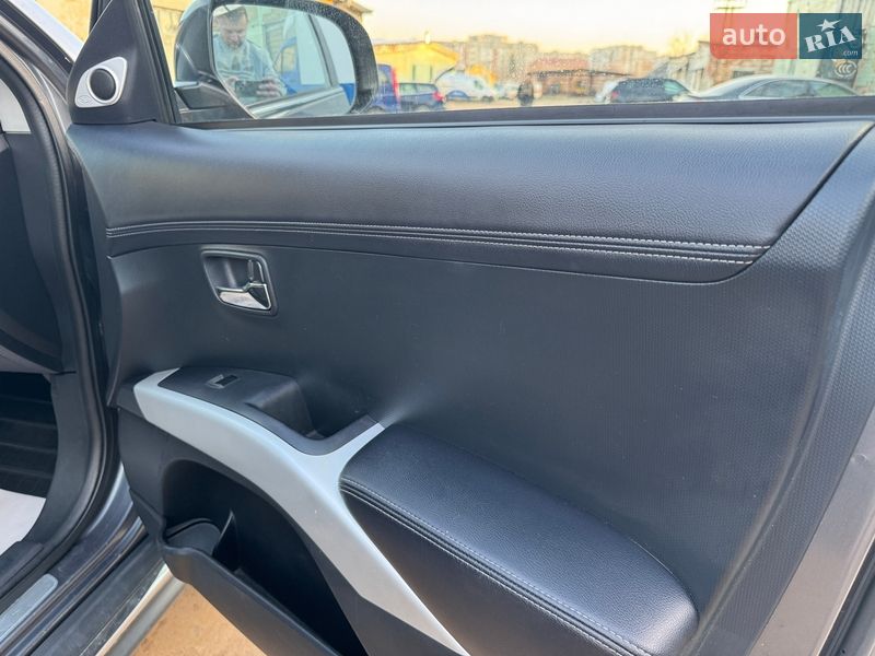 Внедорожник / Кроссовер Mitsubishi Outlander 2011 в Дрогобыче