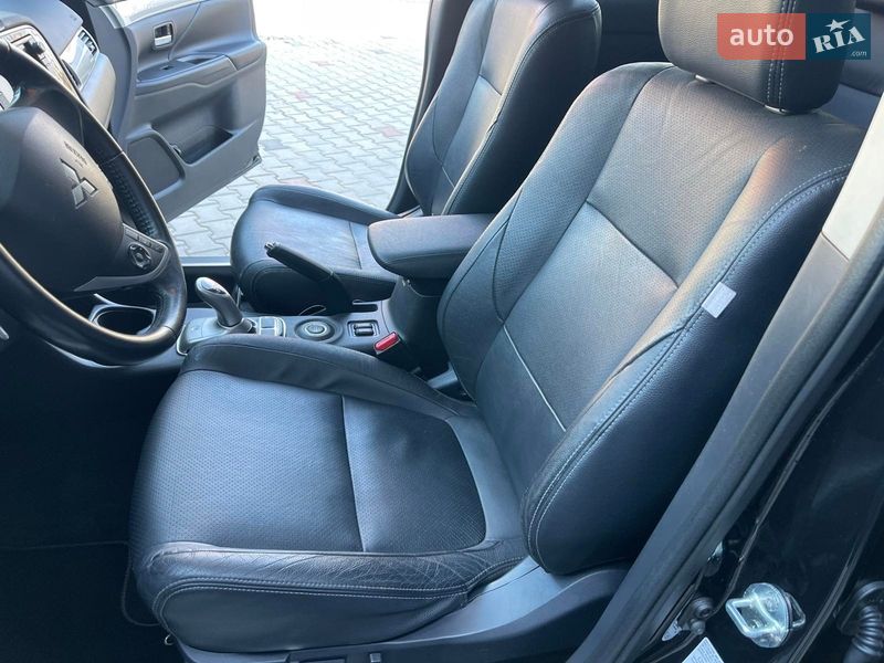 Внедорожник / Кроссовер Mitsubishi Outlander 2013 в Ивано-Франковске