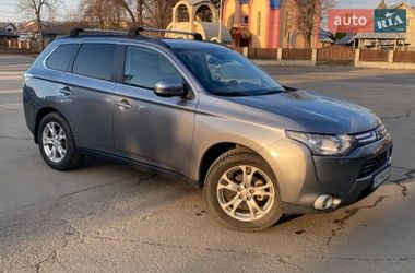 Позашляховик / Кросовер Mitsubishi Outlander 2012 в Ужгороді