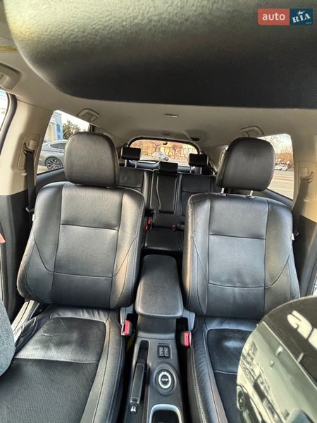 Позашляховик / Кросовер Mitsubishi Outlander 2012 в Ужгороді