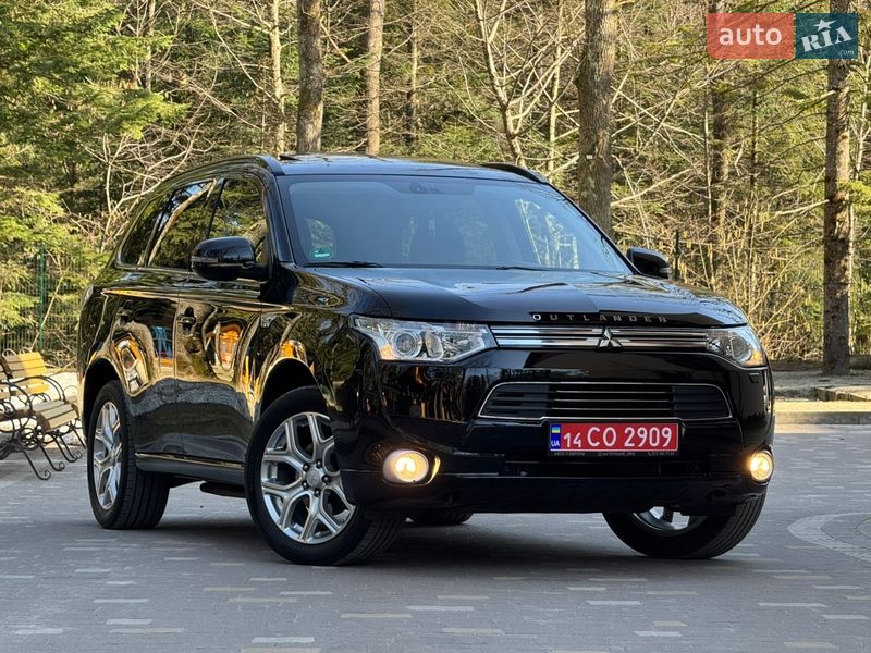 Внедорожник / Кроссовер Mitsubishi Outlander 2014 в Дрогобыче
