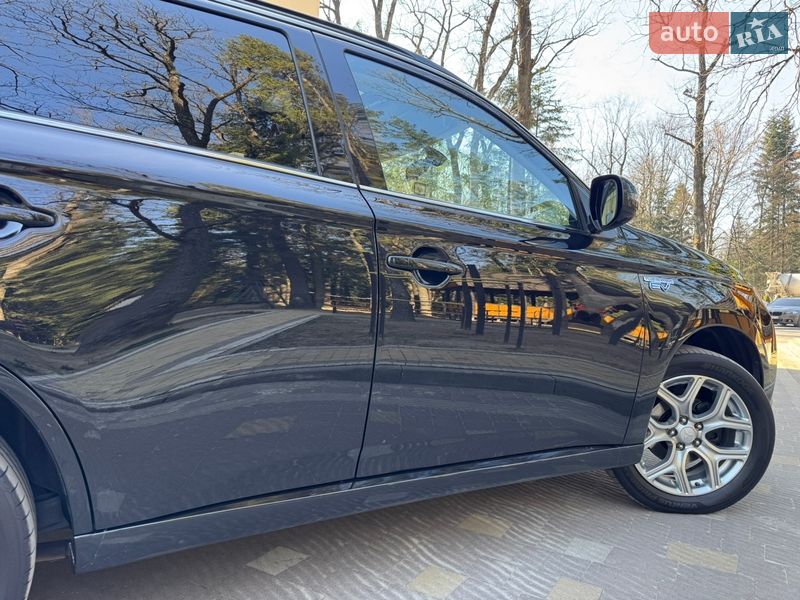 Внедорожник / Кроссовер Mitsubishi Outlander 2014 в Дрогобыче