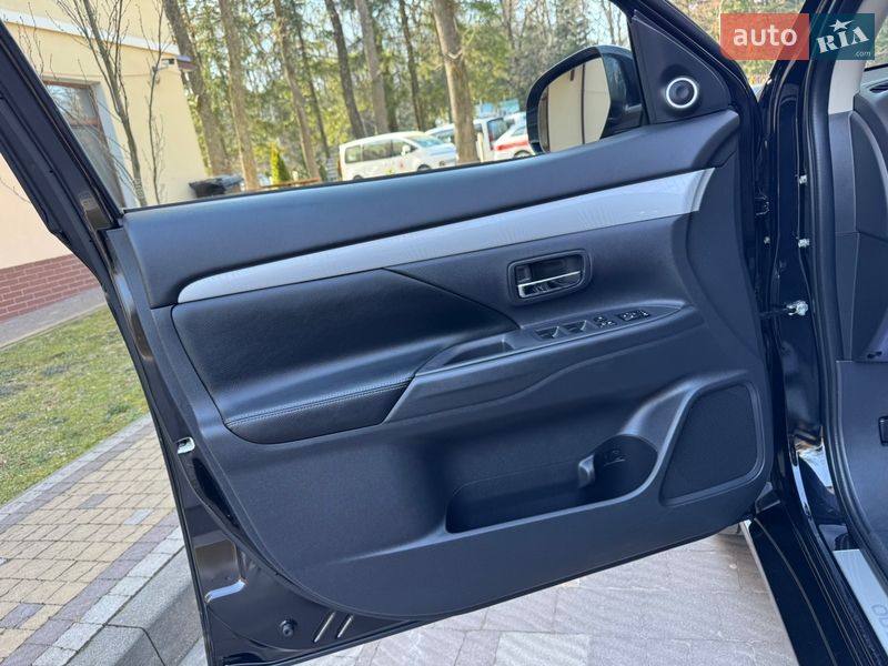 Внедорожник / Кроссовер Mitsubishi Outlander 2014 в Дрогобыче