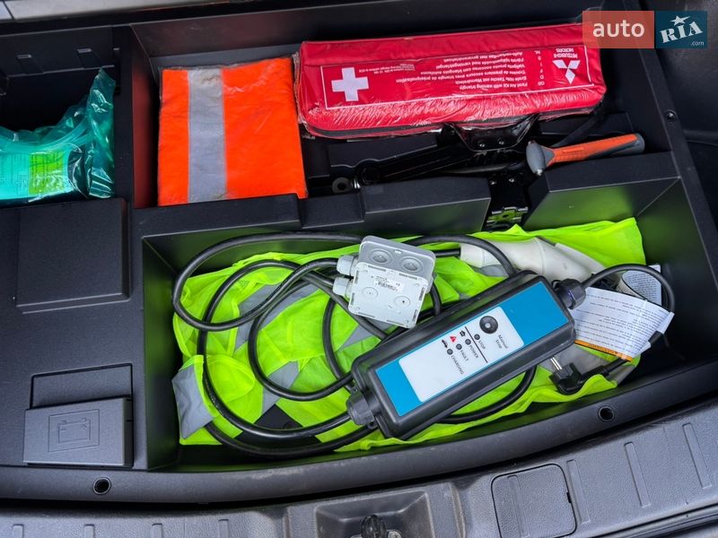 Внедорожник / Кроссовер Mitsubishi Outlander 2014 в Дрогобыче