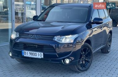 Внедорожник / Кроссовер Mitsubishi Outlander 2012 в Полтаве