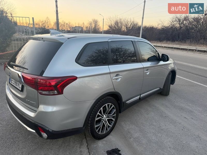 Внедорожник / Кроссовер Mitsubishi Outlander 2018 в Днепре