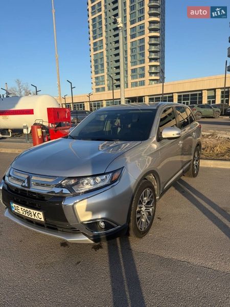 Внедорожник / Кроссовер Mitsubishi Outlander 2018 в Днепре