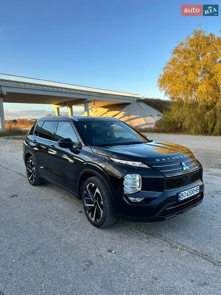 2024 Mitsubishi Outlander - мініатюра 37