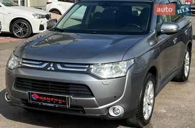 Позашляховик / Кросовер Mitsubishi Outlander 2014 в Одесі