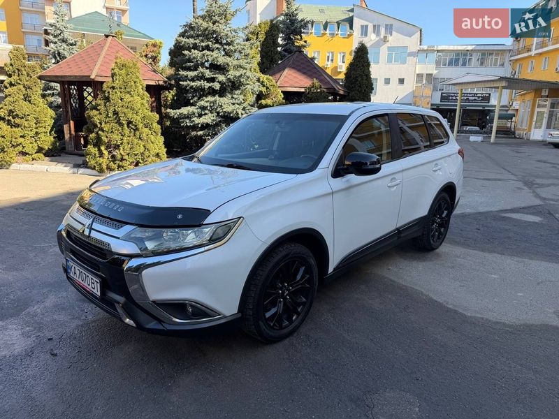 Mitsubishi Outlander 2016
