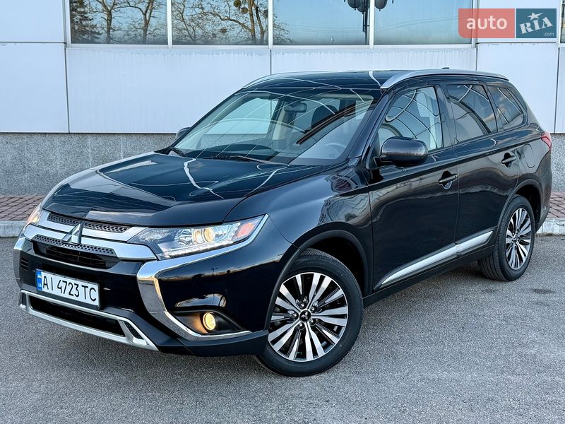 Mitsubishi Outlander 2020