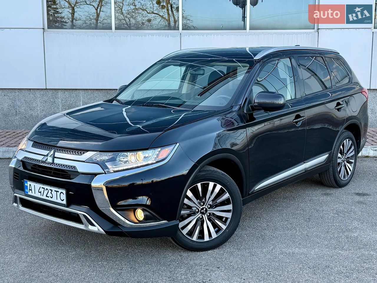 2021 Mitsubishi Outlander - мініатюра 12