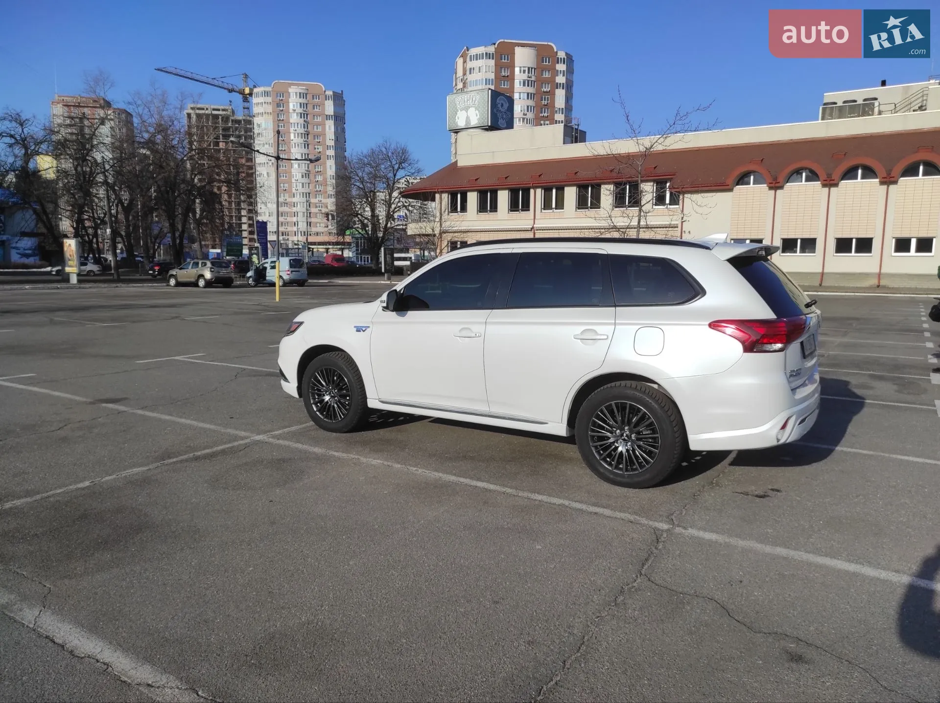 2021 Mitsubishi Outlander - мініатюра 6