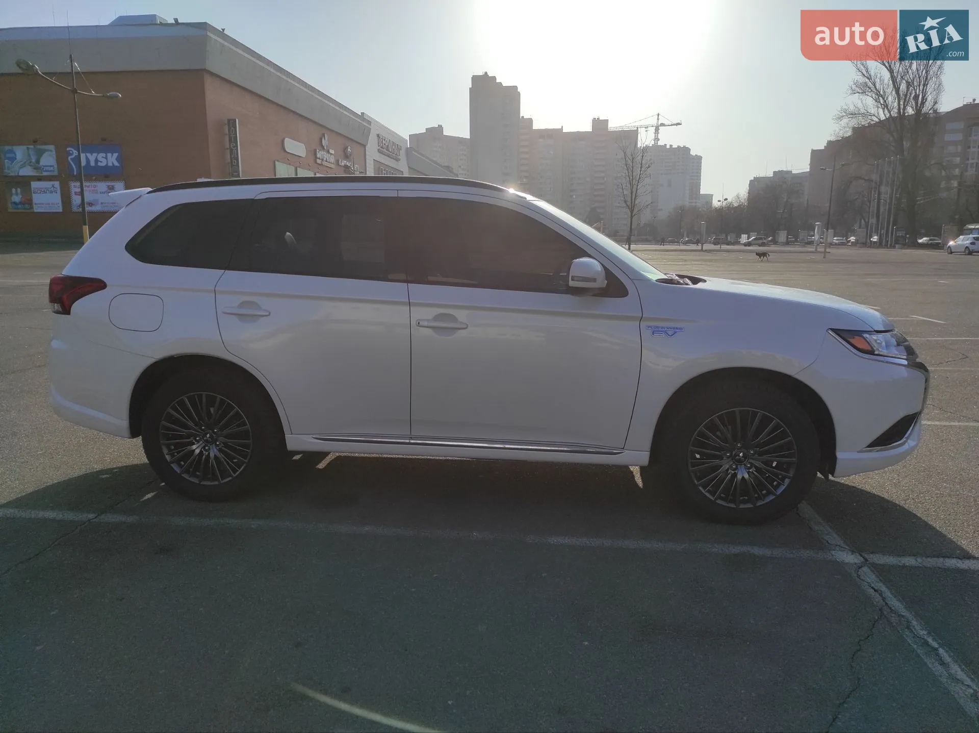 2021 Mitsubishi Outlander - мініатюра 18