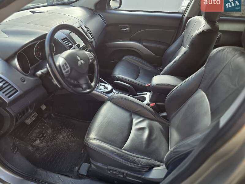 Внедорожник / Кроссовер Mitsubishi Outlander 2008 в Харькове