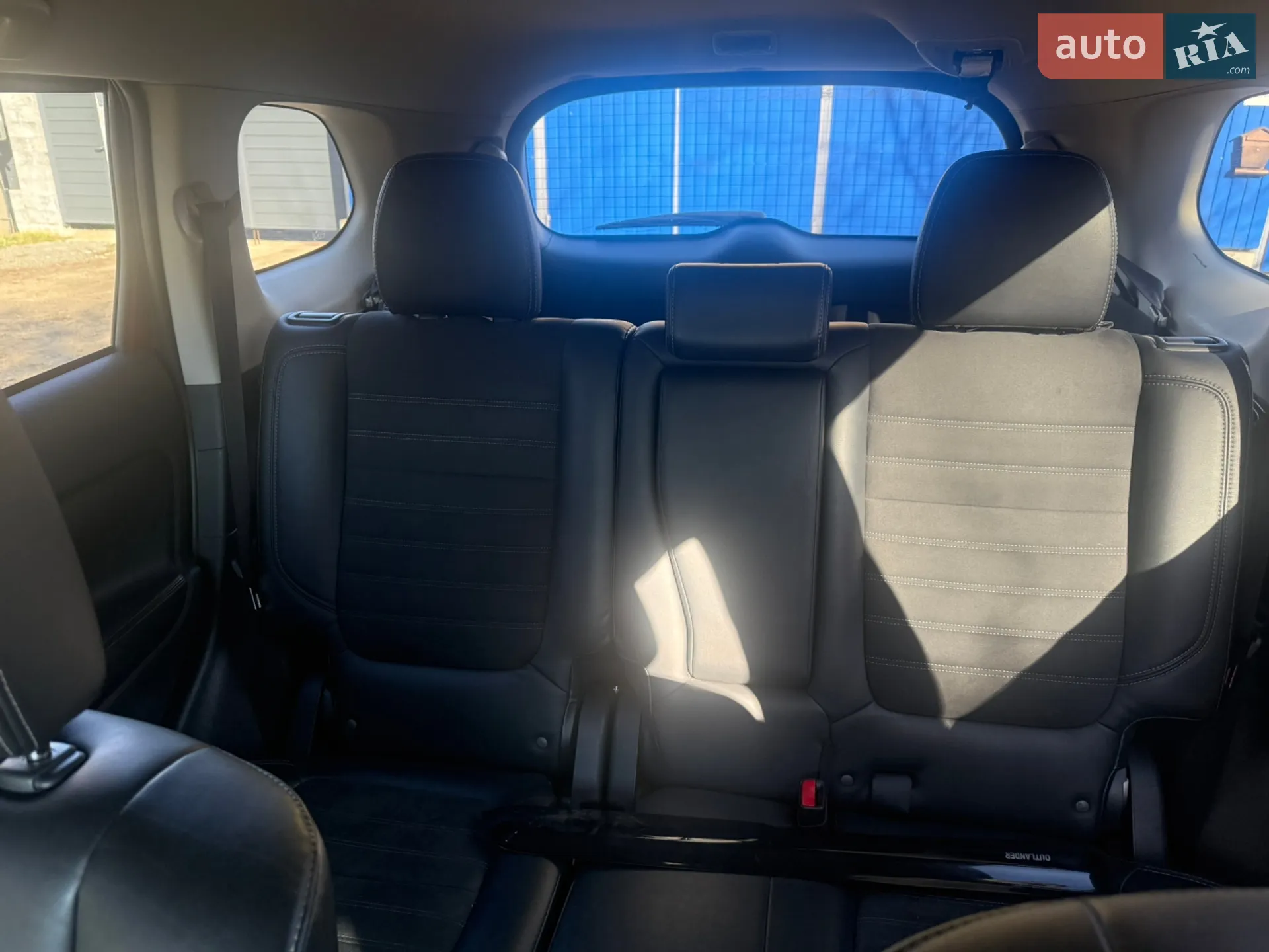 2019 Mitsubishi Outlander - мініатюра 15