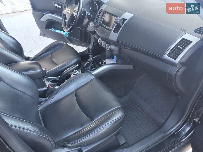Позашляховик / Кросовер Mitsubishi Outlander 2010 в Тернополі