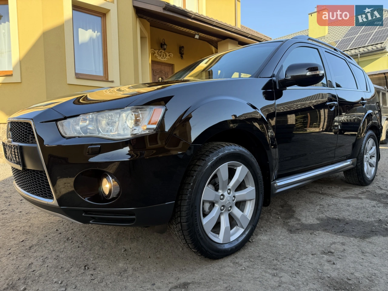 2010 Mitsubishi Outlander - мініатюра 2