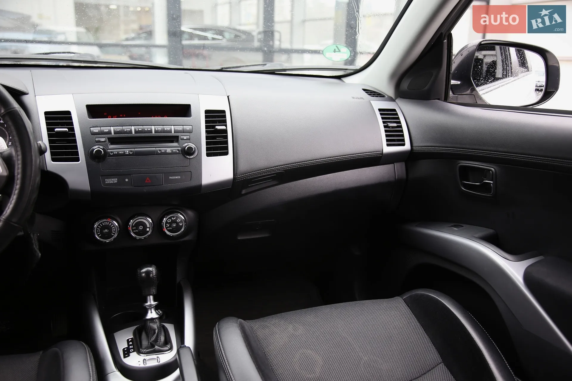2011 Mitsubishi Outlander - мініатюра 13