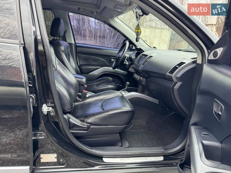 Внедорожник / Кроссовер Mitsubishi Outlander 2007 в Днепре фото 9 Внедорожник / Кроссовер Mitsubishi Outlander 2007 в Днепре