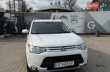 Внедорожник / Кроссовер Mitsubishi Outlander 2014 в Черновцах