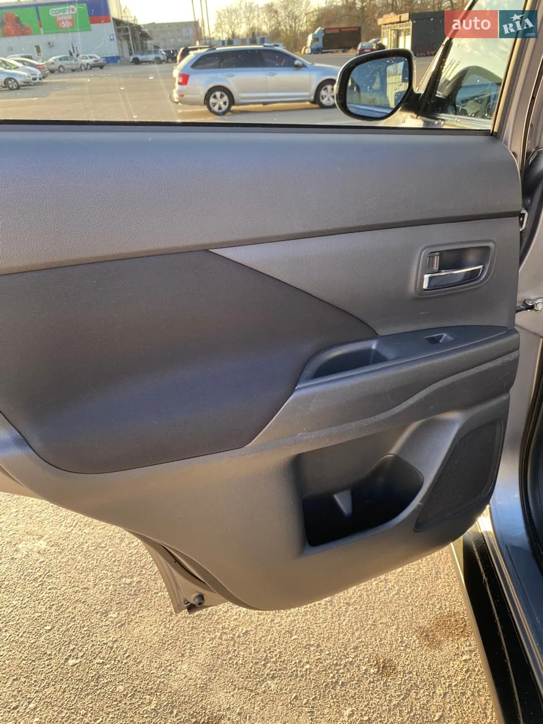 2013 Mitsubishi Outlander - мініатюра 47