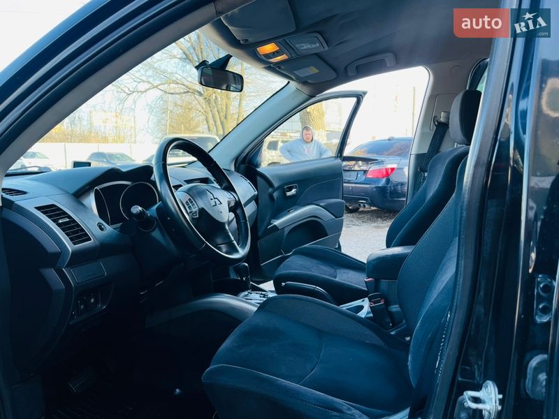 Внедорожник / Кроссовер Mitsubishi Outlander 2008 в Харькове