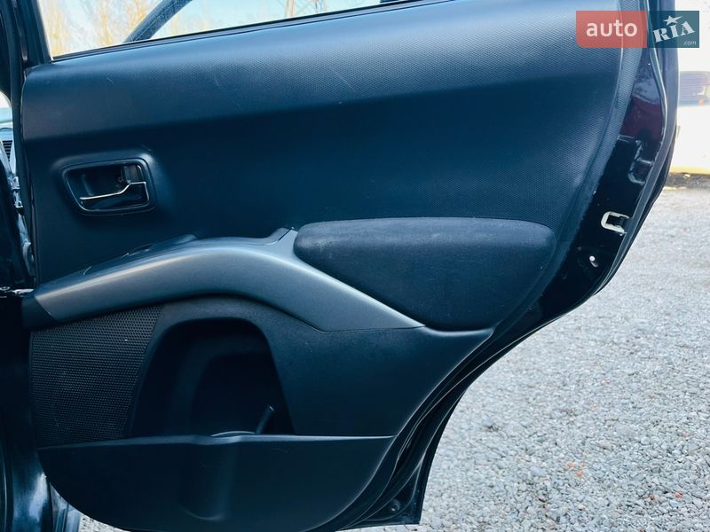 Внедорожник / Кроссовер Mitsubishi Outlander 2008 в Харькове