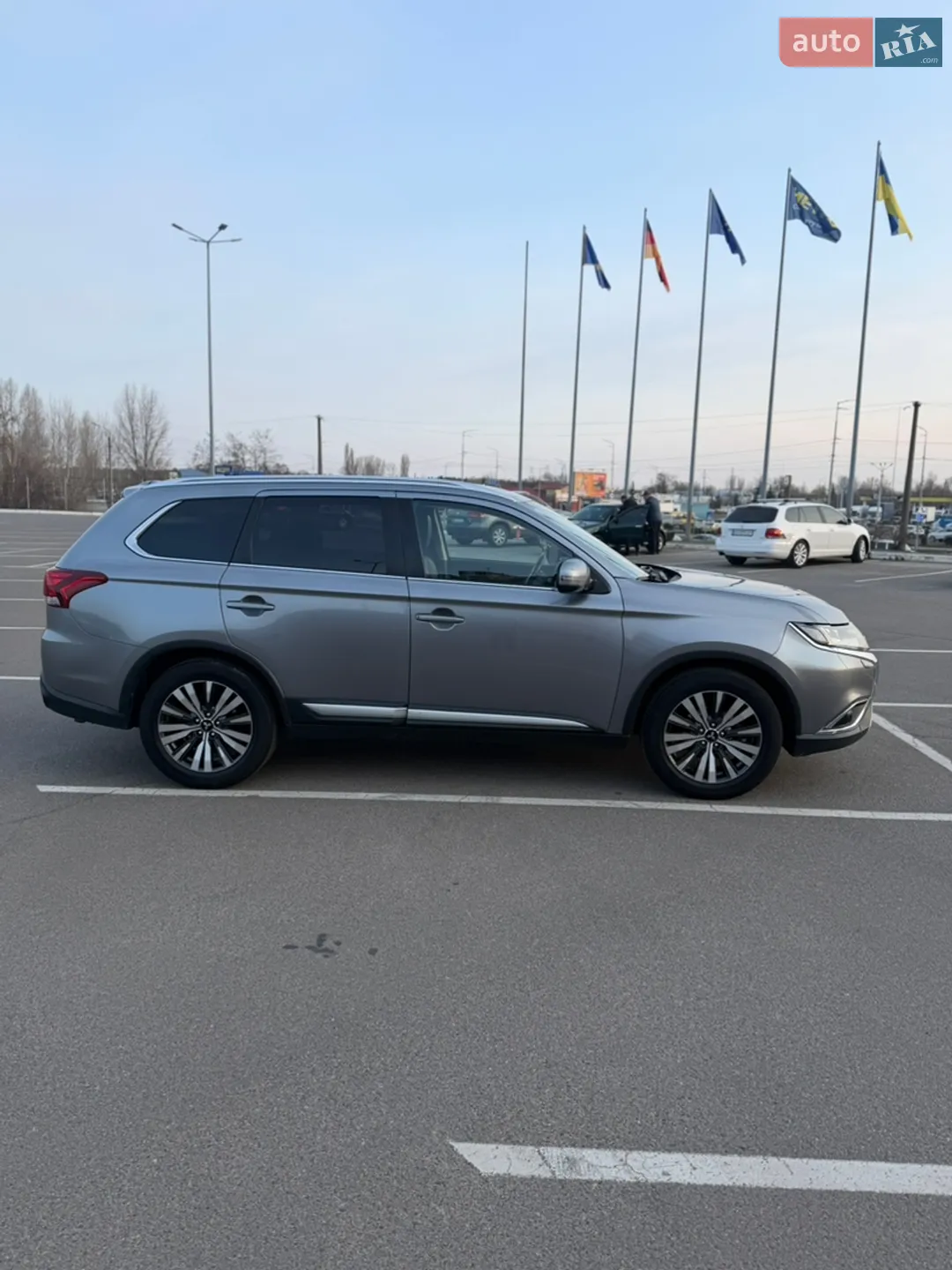 2018 Mitsubishi Outlander - мініатюра 5
