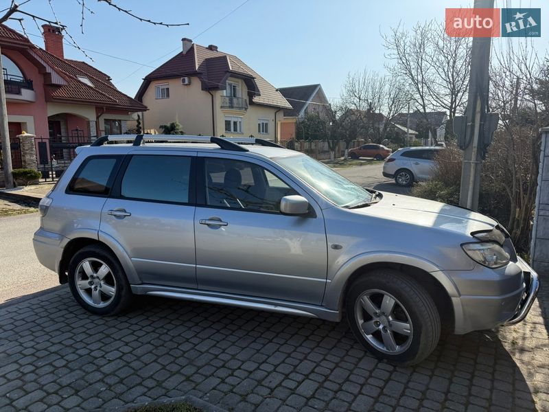 Mitsubishi Outlander 2006
