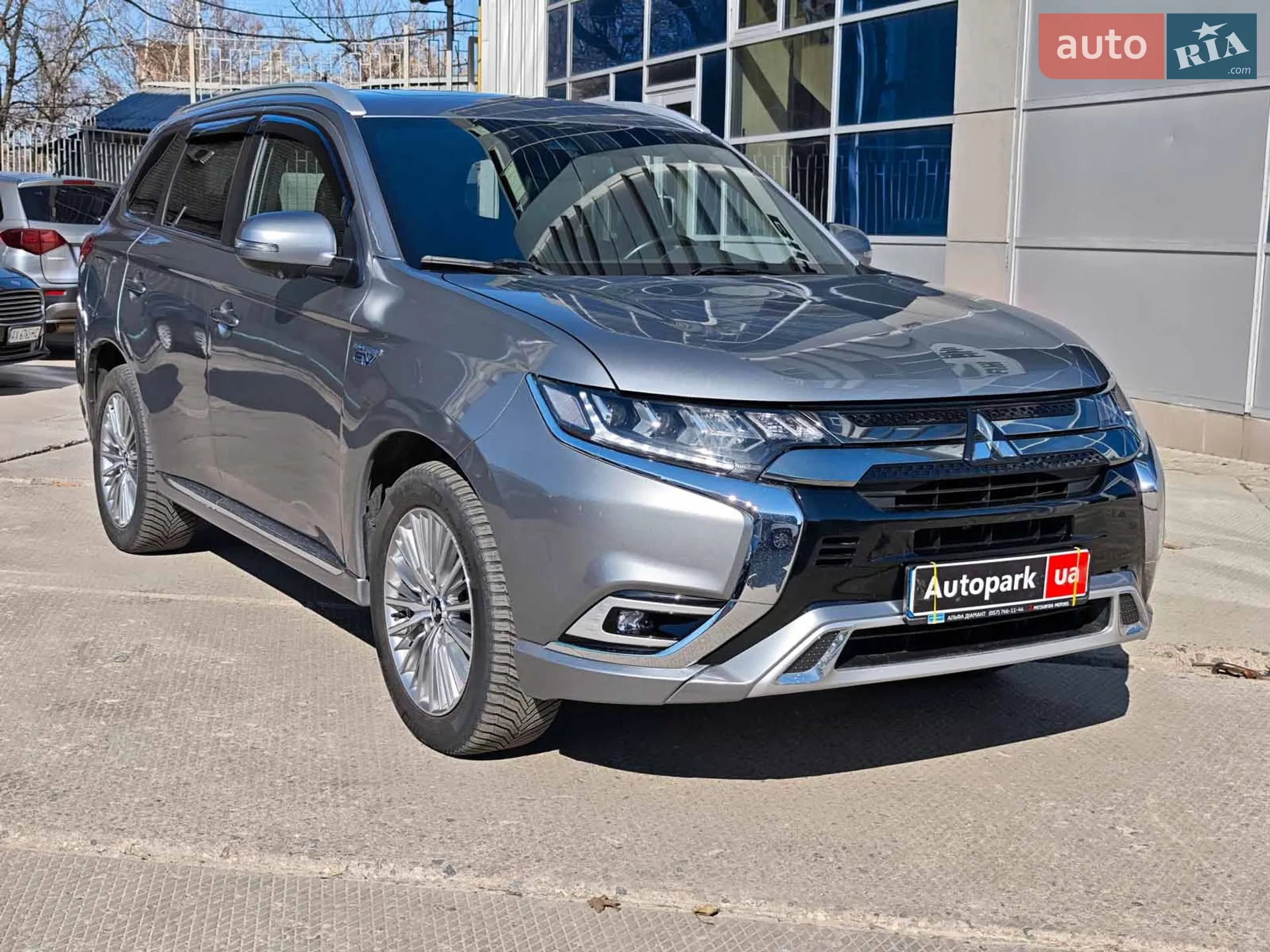 2021 Mitsubishi Outlander - мініатюра 4