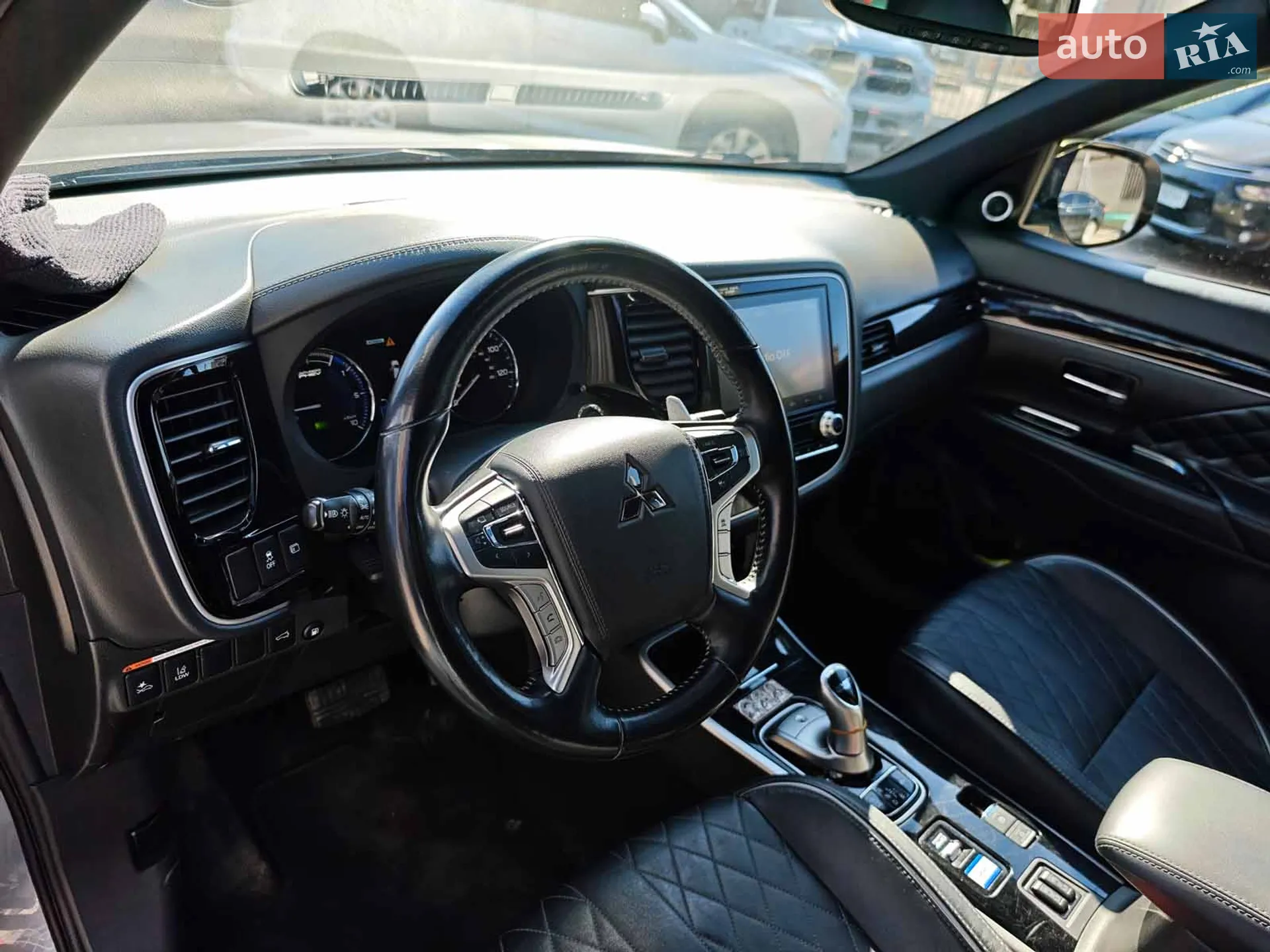 2021 Mitsubishi Outlander - мініатюра 28