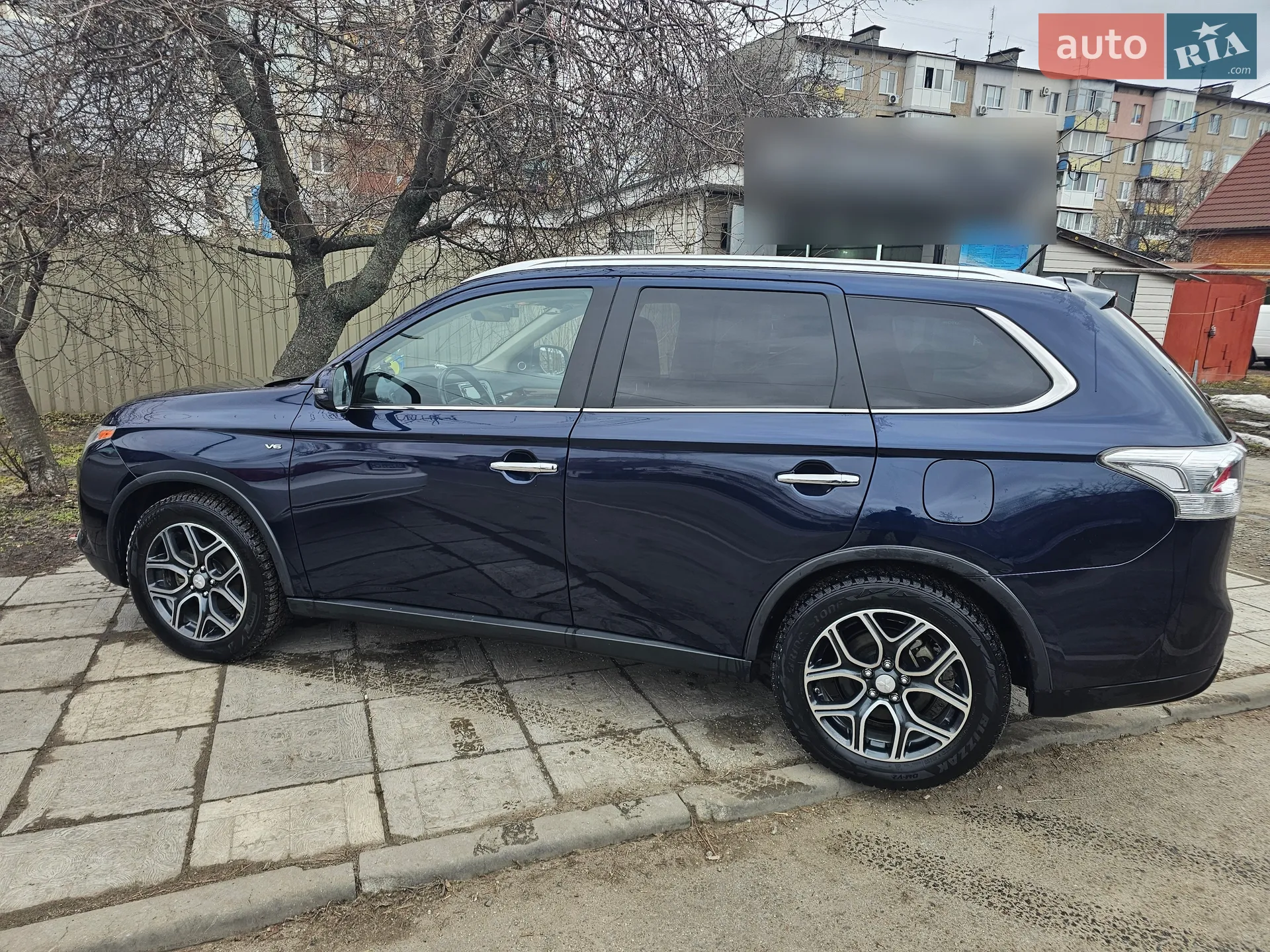 2014 Mitsubishi Outlander - фото 1