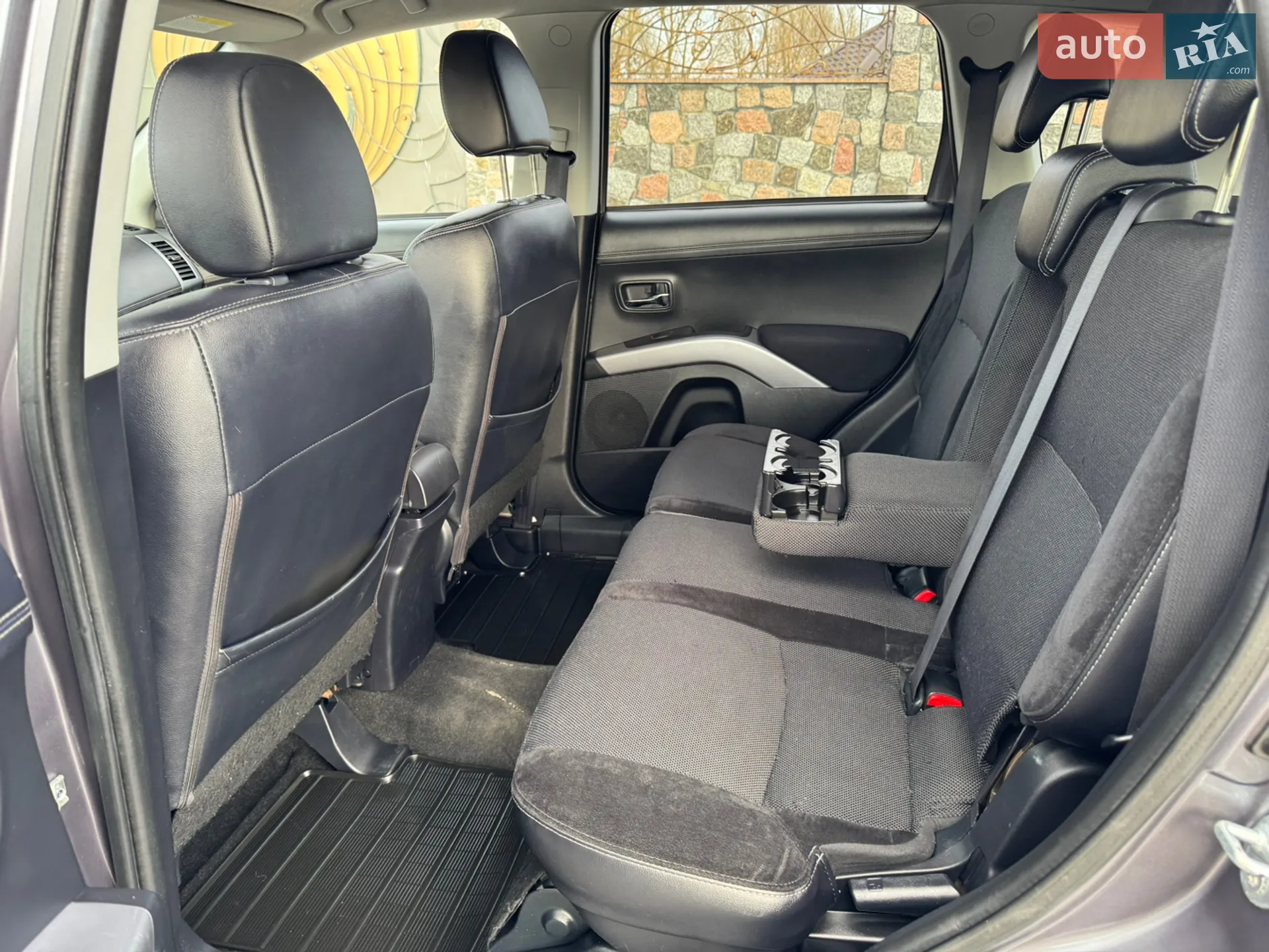 2010 Mitsubishi Outlander - мініатюра 49