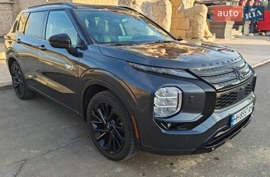 Позашляховик / Кросовер Mitsubishi Outlander 2024 в Чорноморську